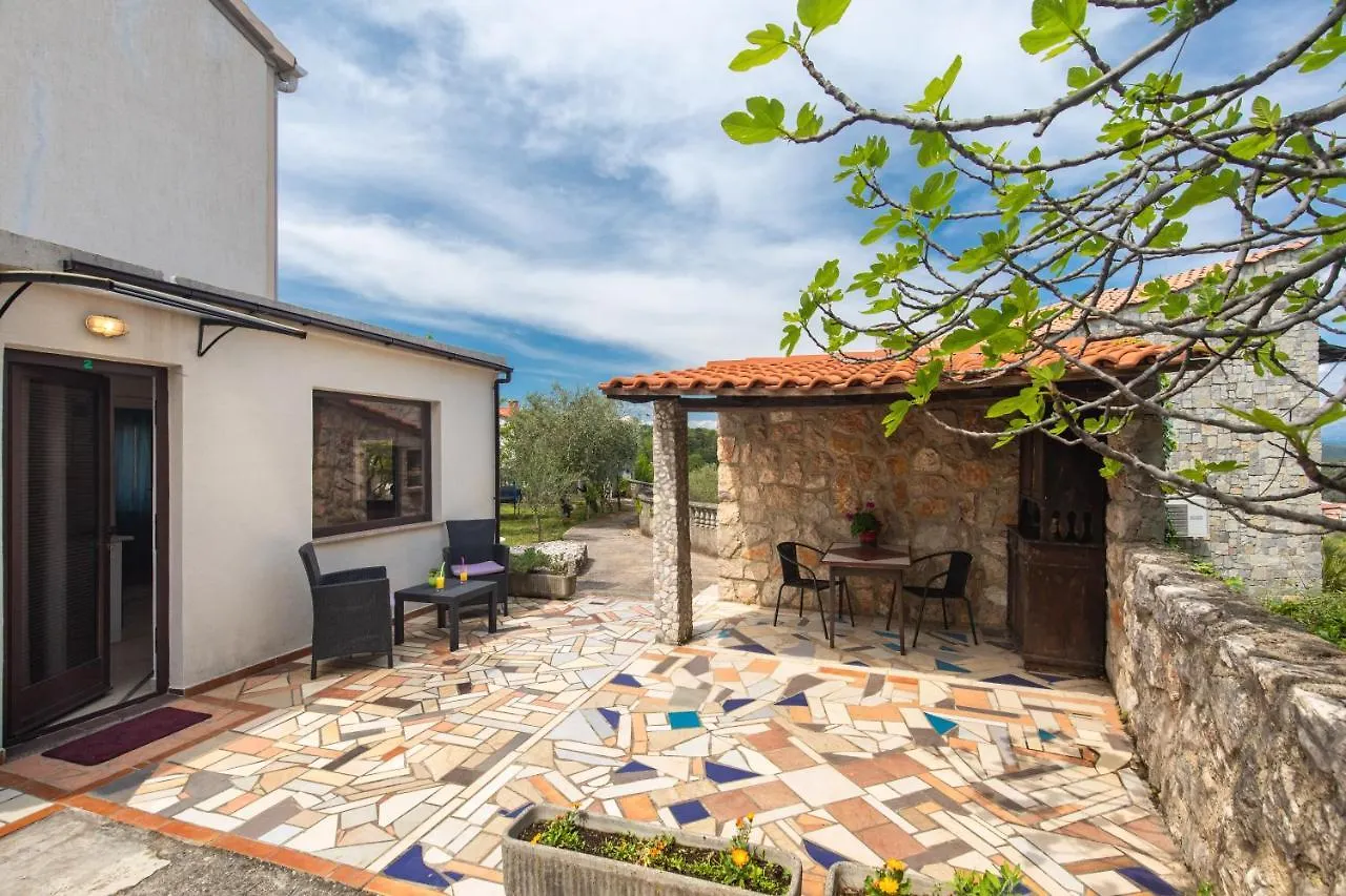 Apartment Linda Vrbnik 0*,  Croatia